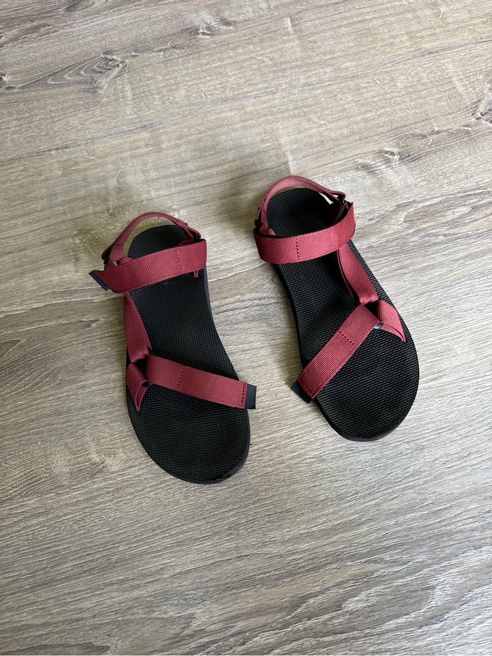 Men’s Teva Sandals Size 11